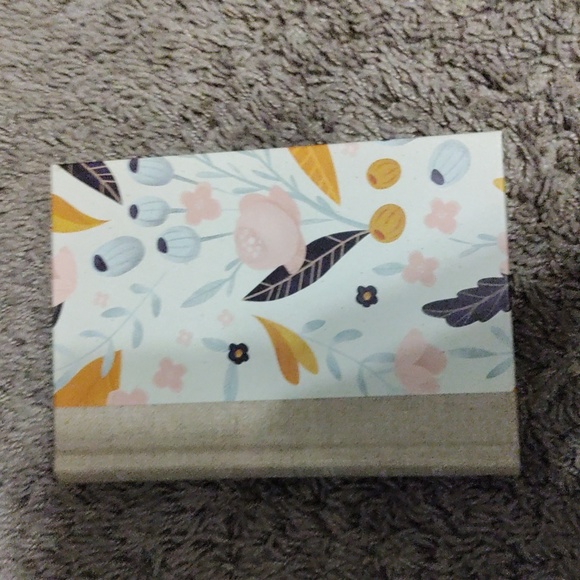 Spring theme bible - Picture 2 of 3